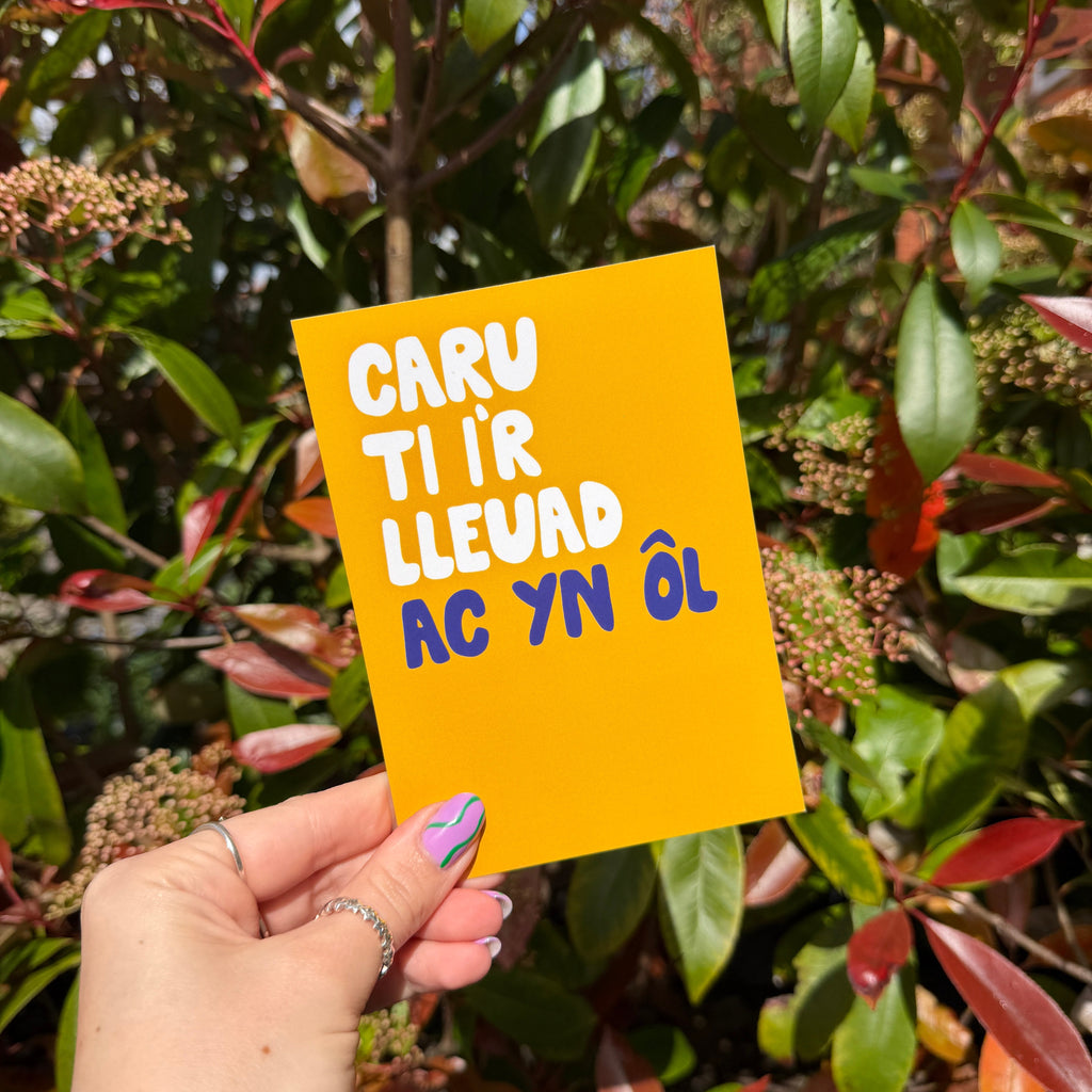 Caru Ti i'r Lleuad ac yn Ôl - A6 Postcard - Welsh